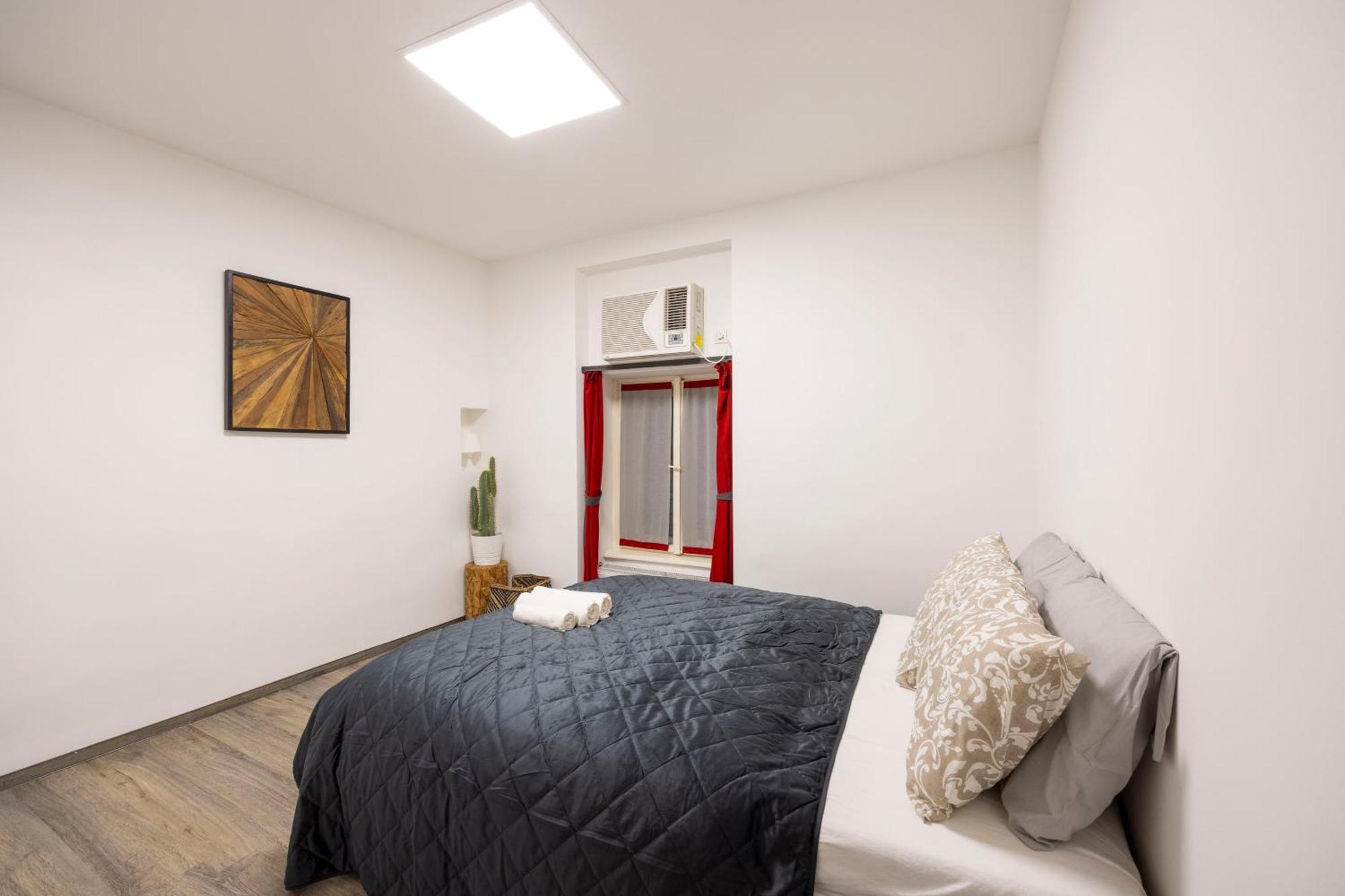 Deluxe Central Elizabeth Residence W/ 4Bedrm, 2Bathrm, 1Lvngrm Budapest Eksteriør bilde